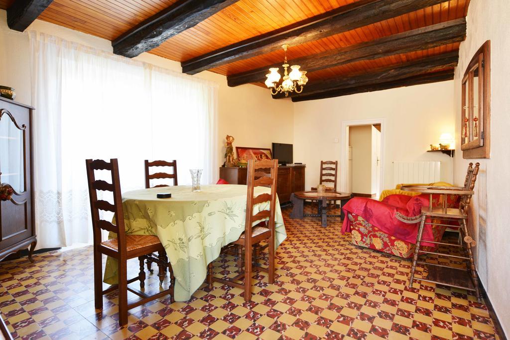 Les Fleurs De Marie Villa La Cresse Rom bilde